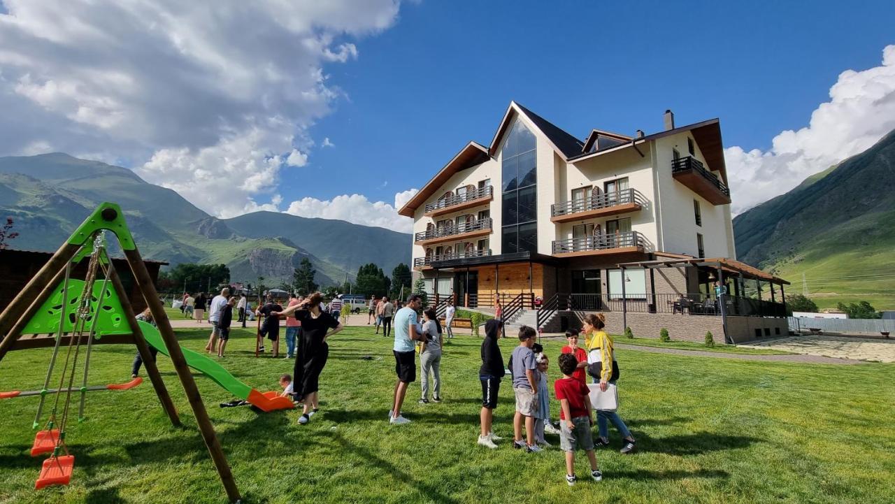Suatis Resort Kazbegi Экстерьер фото