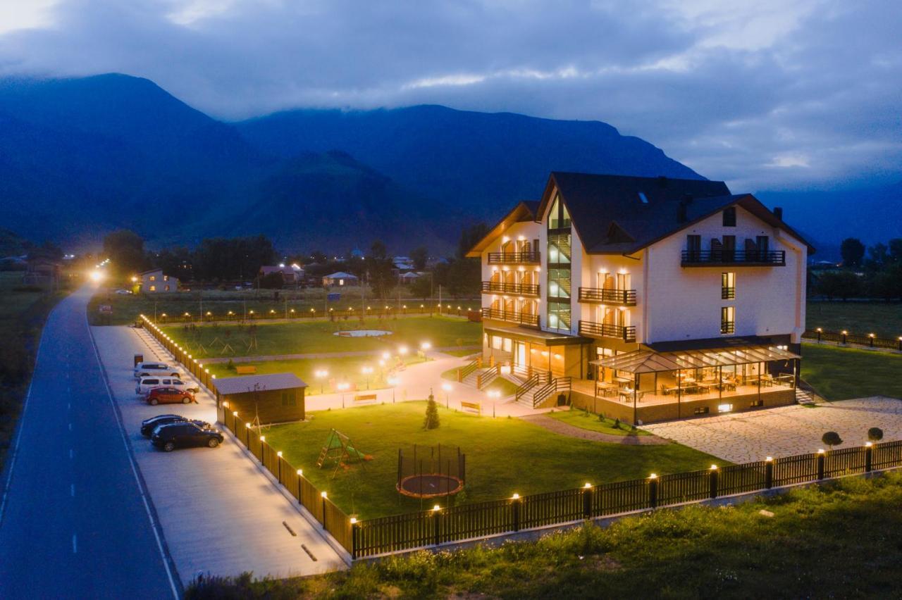 Suatis Resort Kazbegi Экстерьер фото